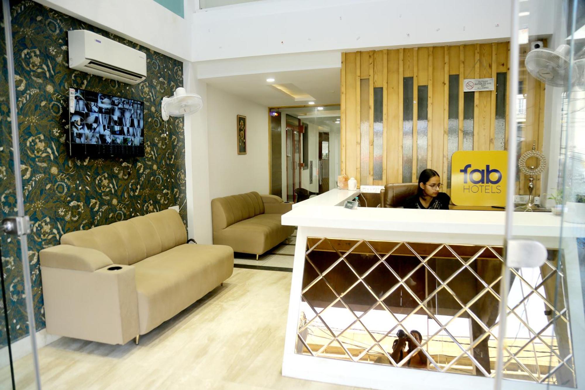 Hotel Prism Grand Zirakpur Exterior foto